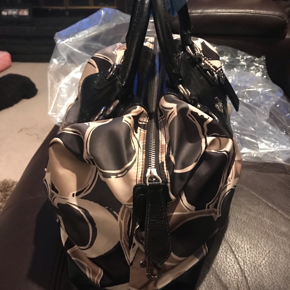Coach Handbag - Picture 4 of 8